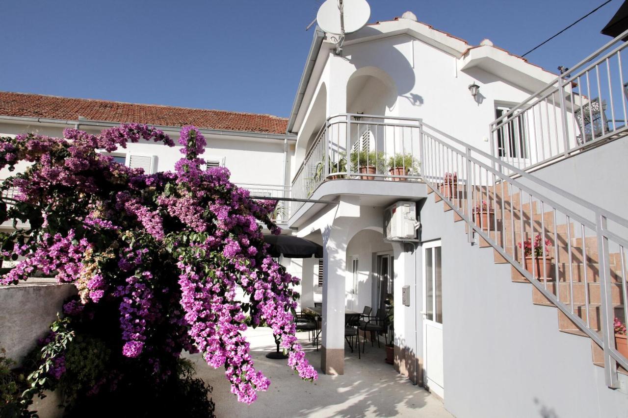 Apartments Vaska Trogir Extérieur photo
