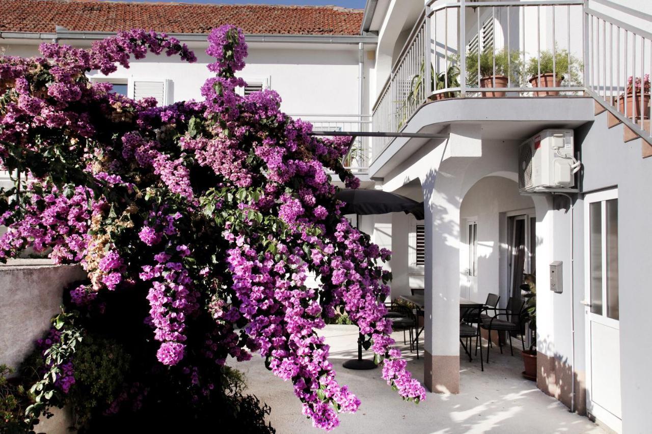 Apartments Vaska Trogir Extérieur photo